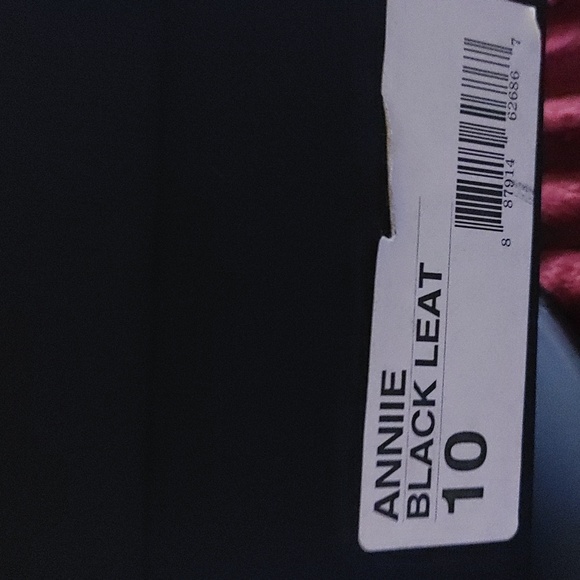 Casual flats/slightly worn - Picture 5 of 5